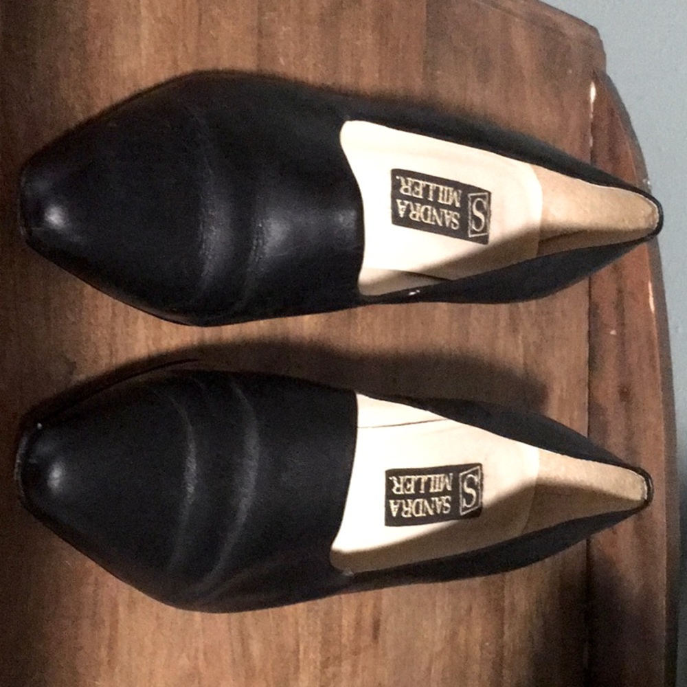 Sandra Miller black heels size 7B